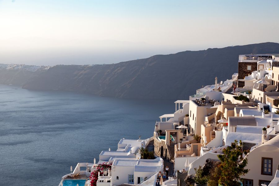 breathtaking view of imerovigli santorini cliffside — Data-Saver Setup works for anonymous visitors — answers first, signup never forced.